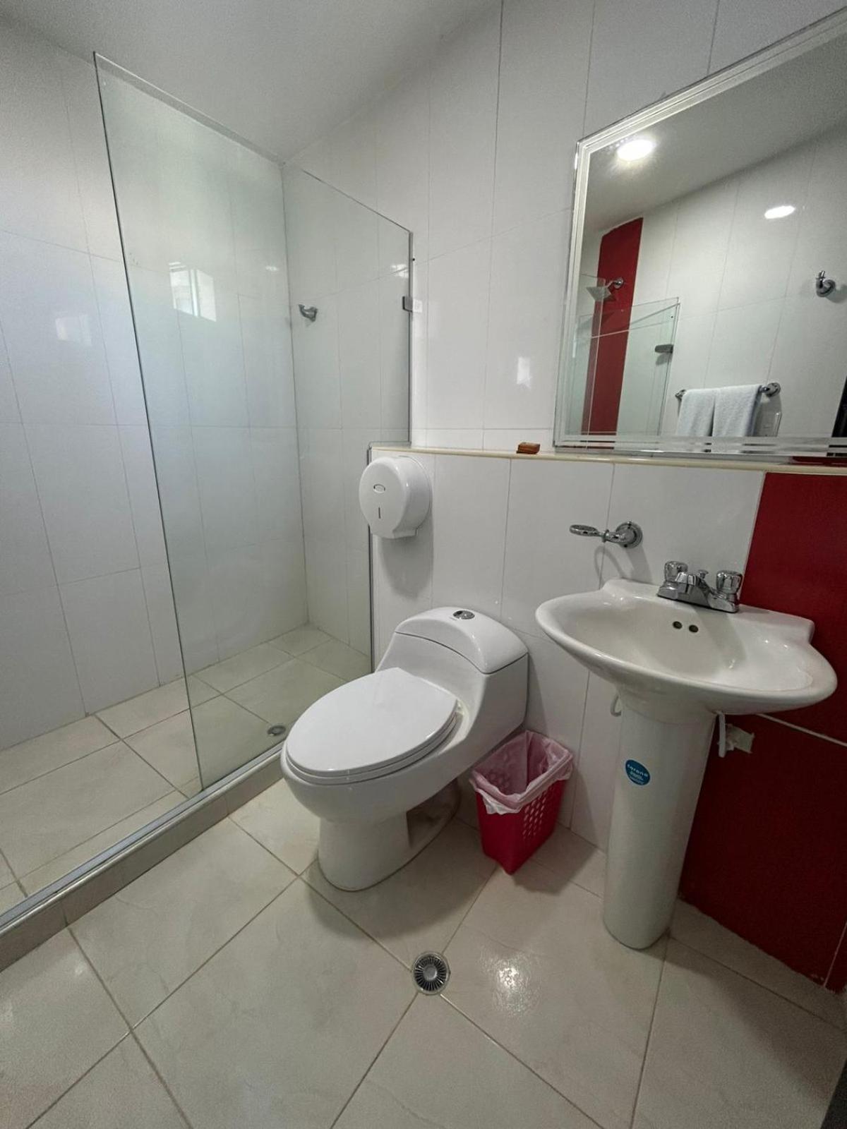 Hotel Suite Continental Баранкила Екстериор снимка